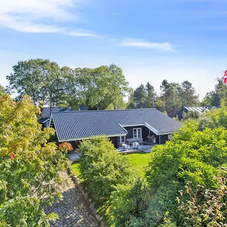 Holiday home Sighfrith - 1-4km From The Sea By Interhome Dronningmolle