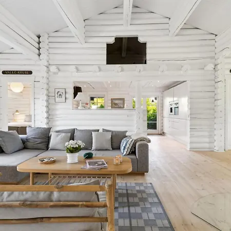 Sighfrith - 1-4km From The Sea By Interhome Dronningmolle