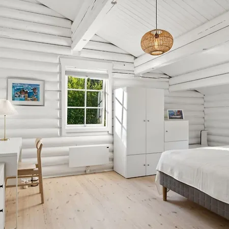 Sighfrith - 1-4km From The Sea By Interhome Dronningmølle